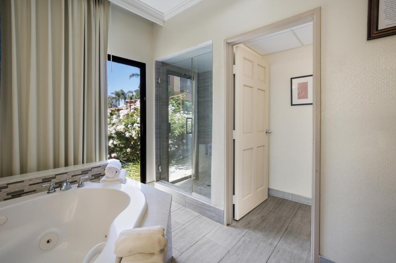 Mainstay Suites Orange County John Wayne Airport Santa Ana Exterior foto