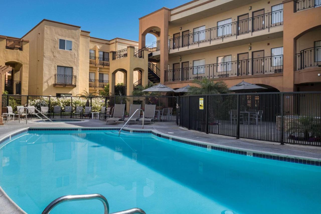 Mainstay Suites Orange County John Wayne Airport Santa Ana Exterior foto